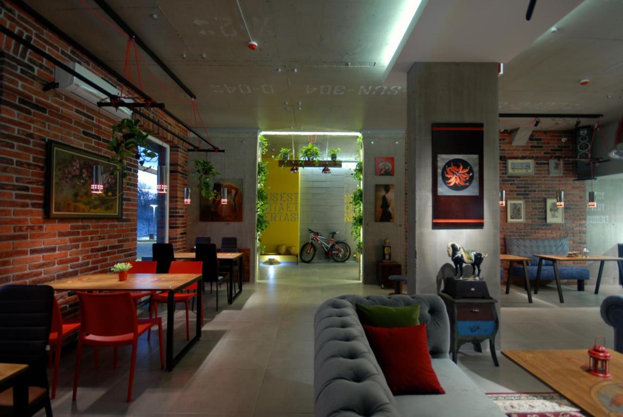 לבוב Cubby Hotel מראה חיצוני תמונה