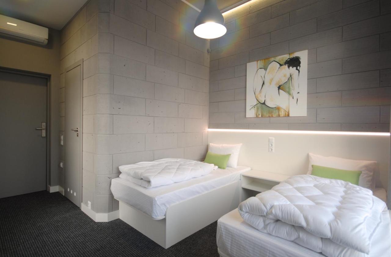 לבוב Cubby Hotel מראה חיצוני תמונה