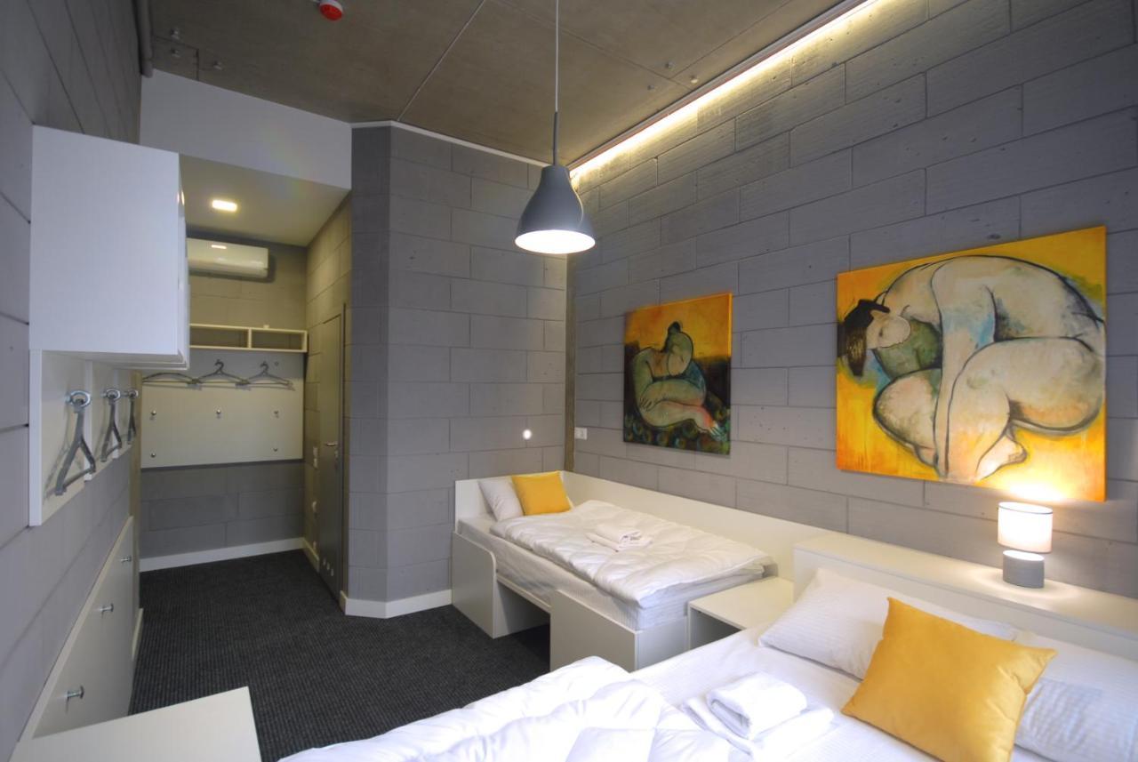לבוב Cubby Hotel מראה חיצוני תמונה