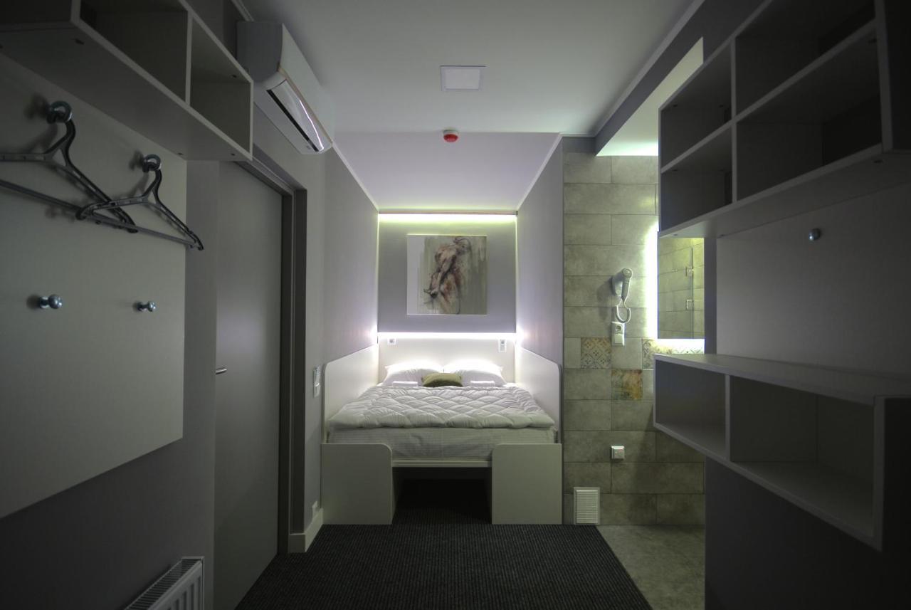 לבוב Cubby Hotel מראה חיצוני תמונה