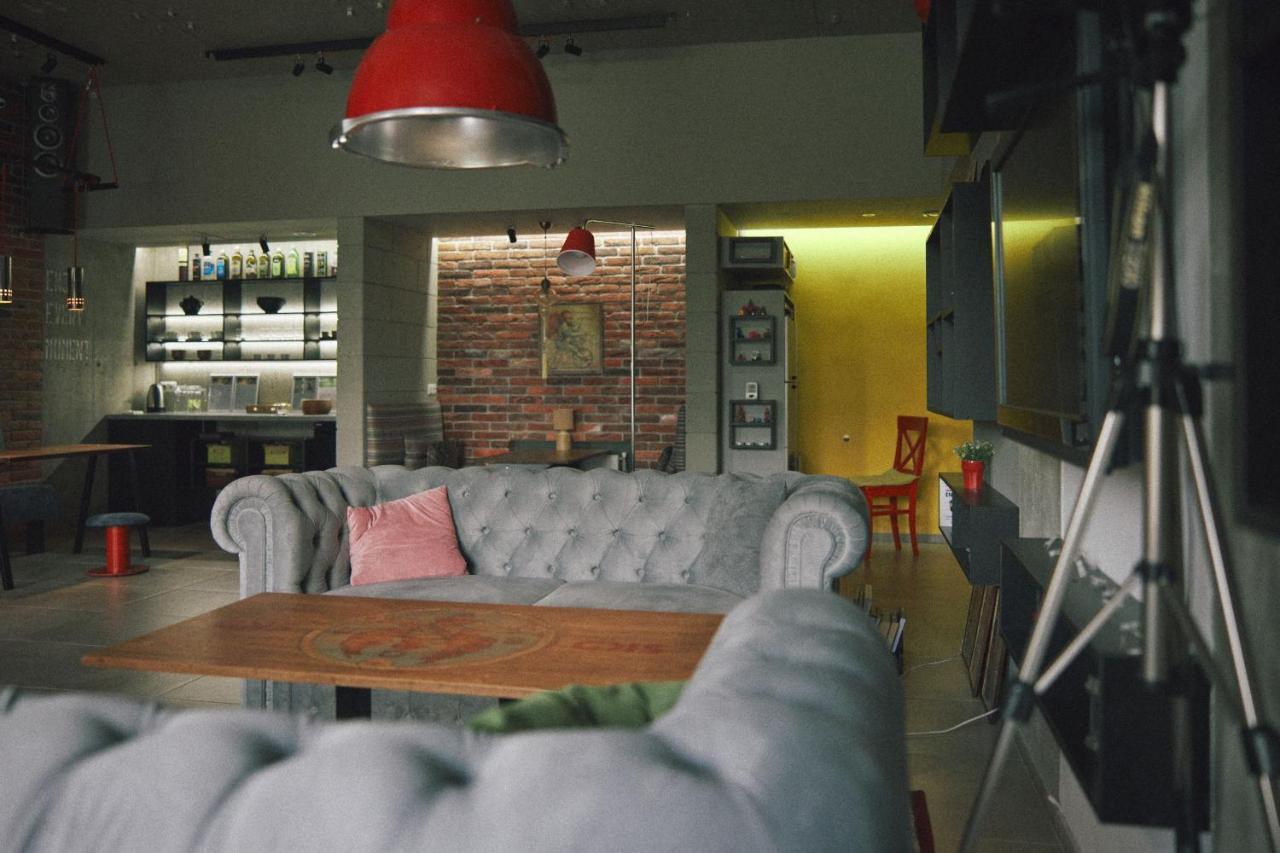לבוב Cubby Hotel מראה חיצוני תמונה