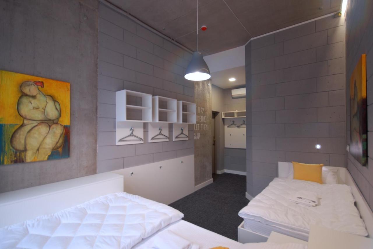 לבוב Cubby Hotel מראה חיצוני תמונה