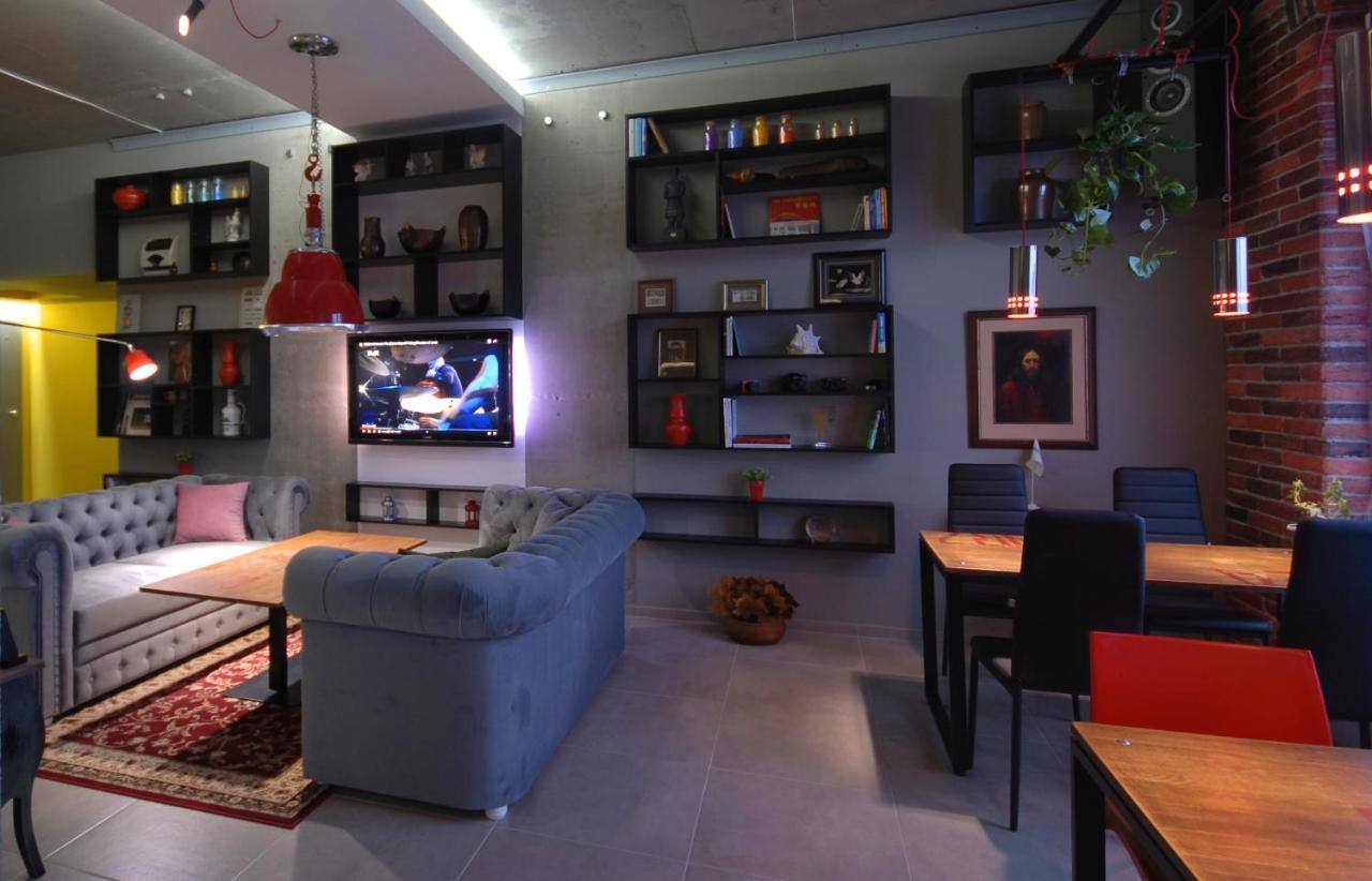 לבוב Cubby Hotel מראה חיצוני תמונה