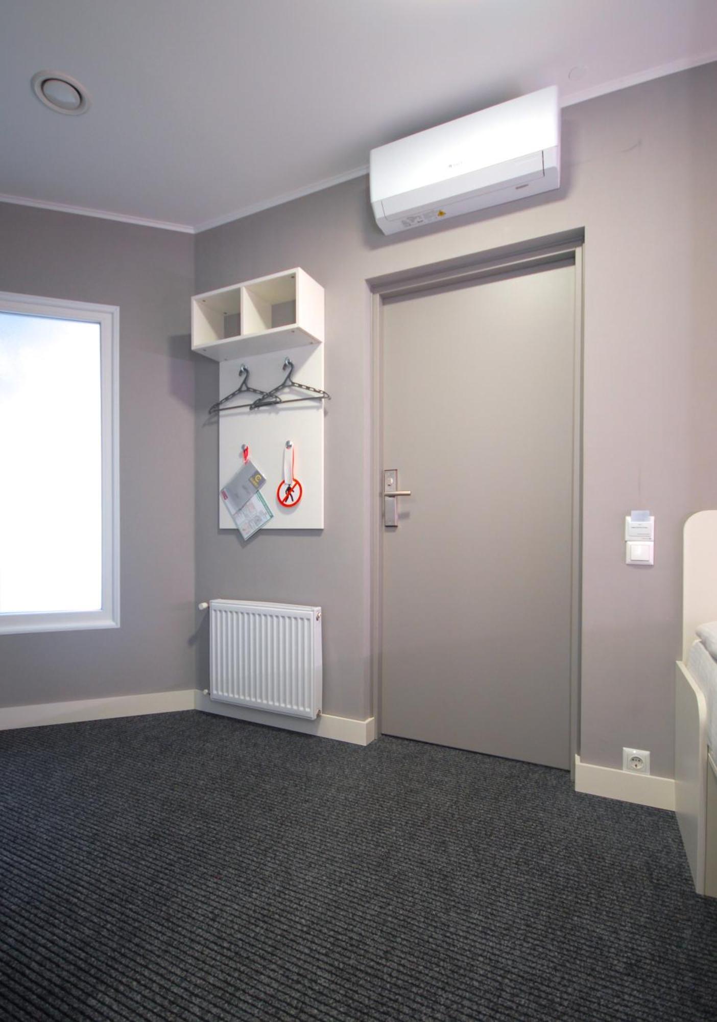 לבוב Cubby Hotel מראה חיצוני תמונה